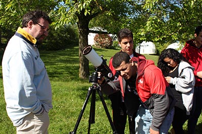 SEJOUR PEDAGOGIQUE : les jeunes de Sciences ouvertes en visite avec Jérôme PEREZ