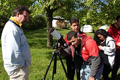 SEJOUR PEDAGOGIQUE : les jeunes de Sciences ouvertes en visite avec Jérôme PEREZ